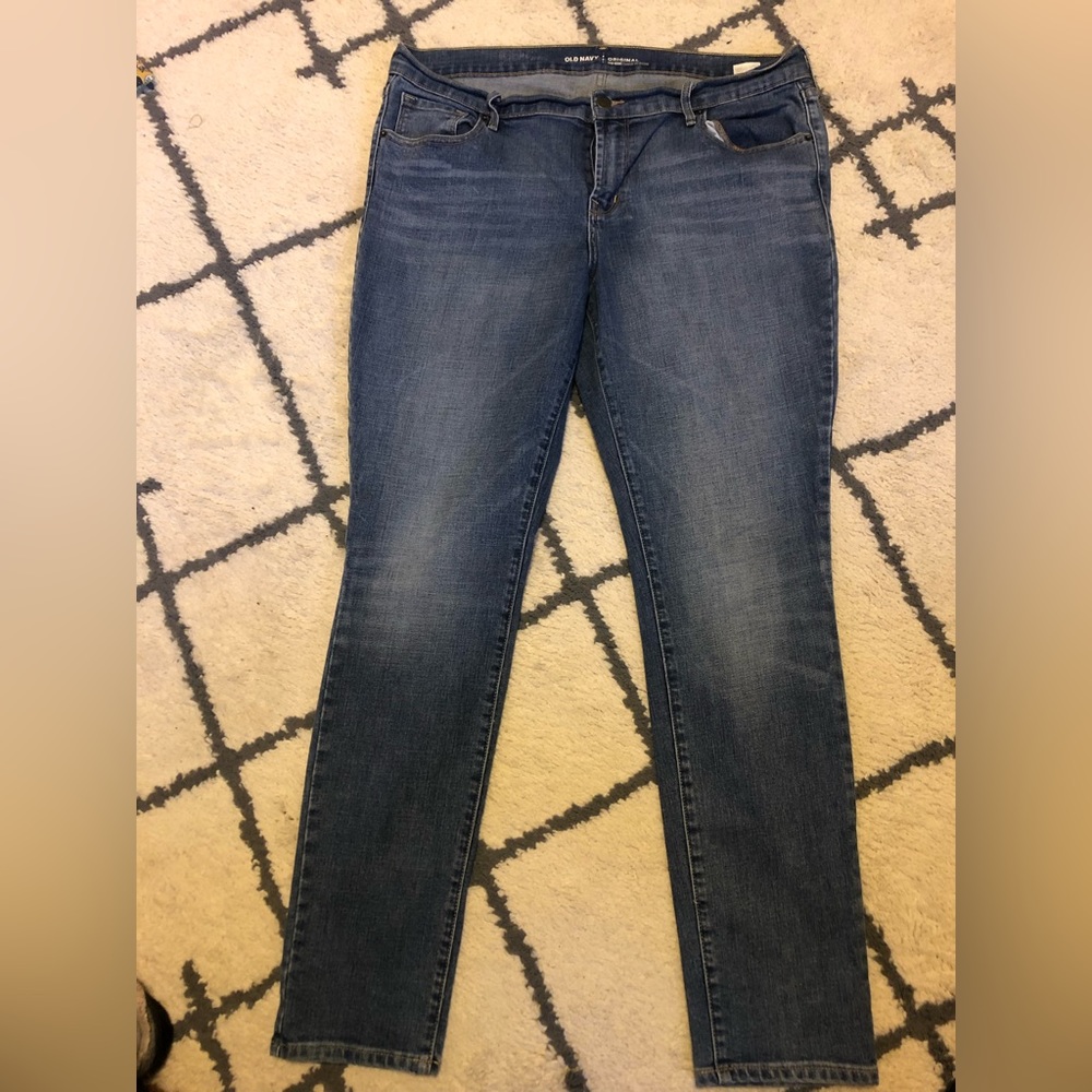 Old Navy -Original mid-rise pants, size 14